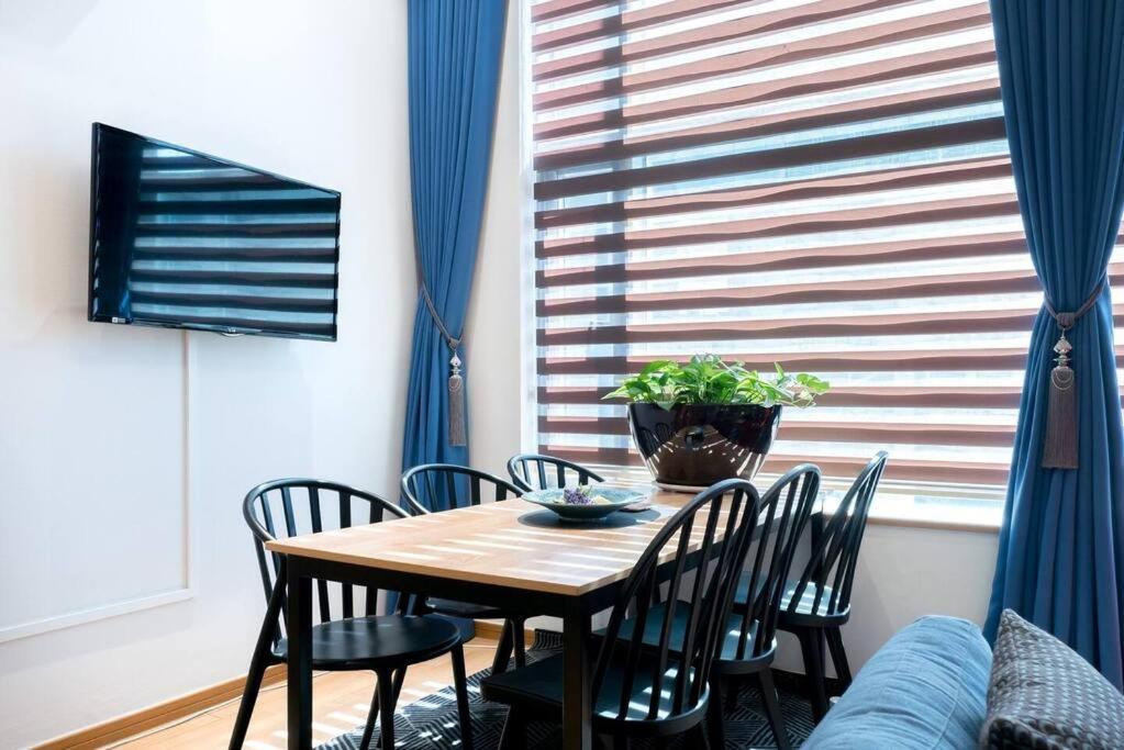 Beautiful Duplex In Hongdae *