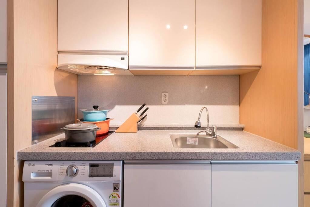 Beautiful Duplex In Hongdae *