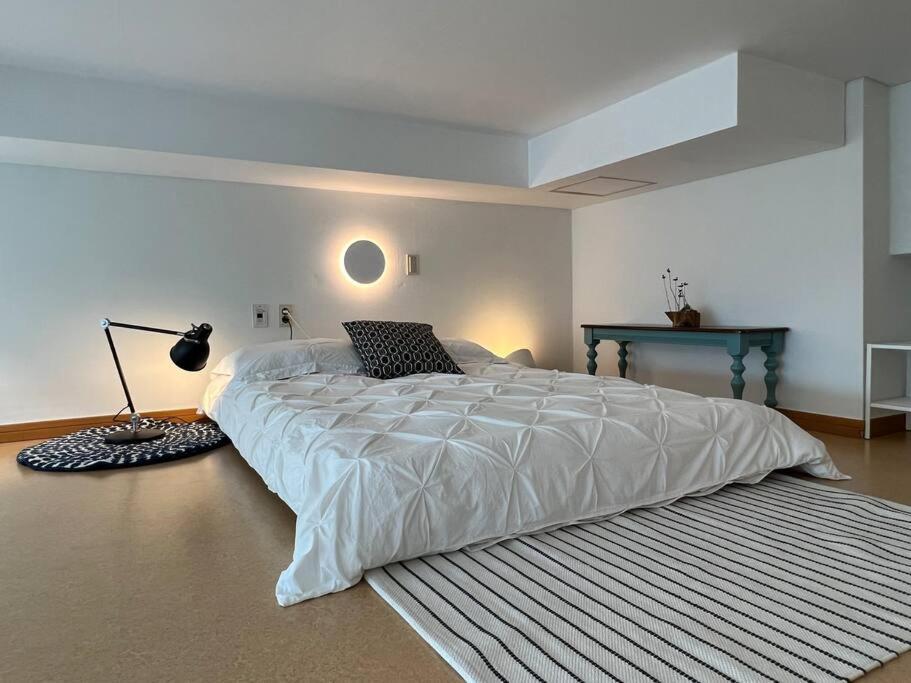 Beautiful Duplex In Hongdae * Seoul