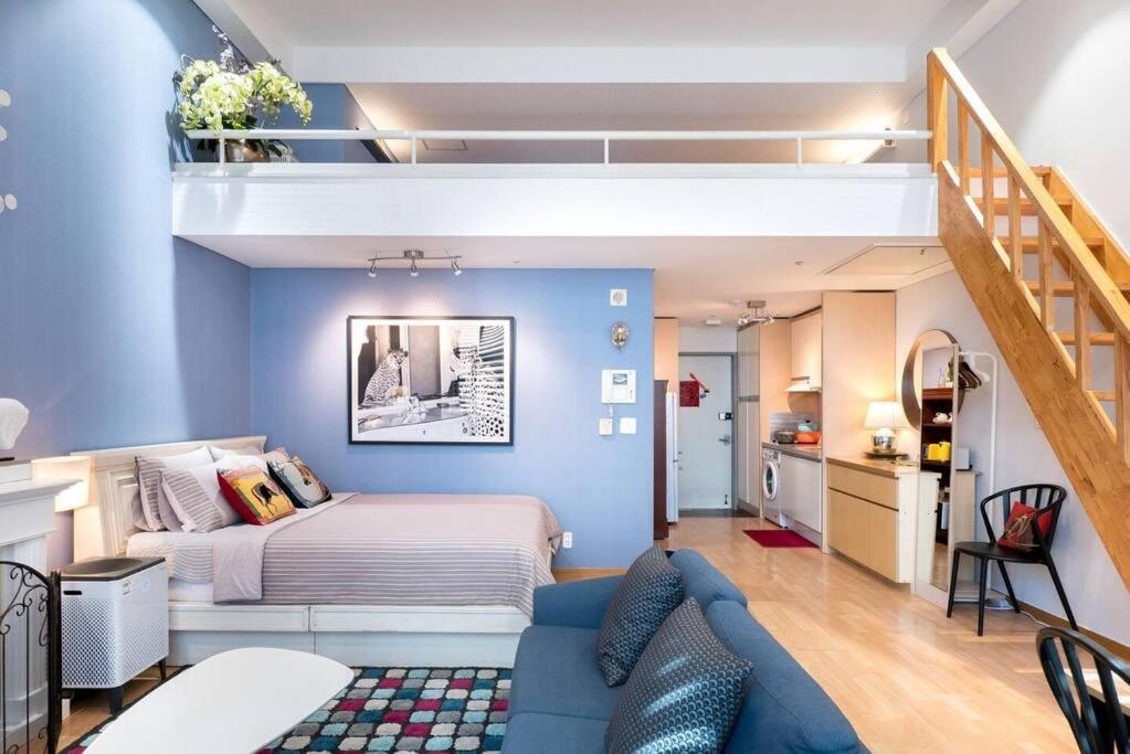 Beautiful Duplex In Hongdae Apartment Seoul