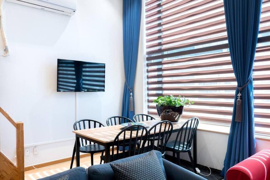 Beautiful Duplex In Hongdae *